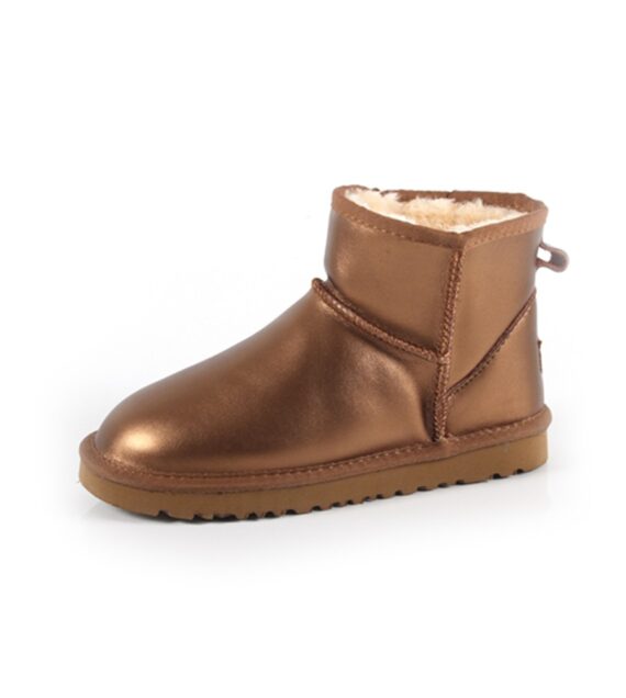 ⁦מגפי האגג דגם מיני מטאלי – UGG 5854 MINI METALIC⁩ – תמונה ⁦18⁩