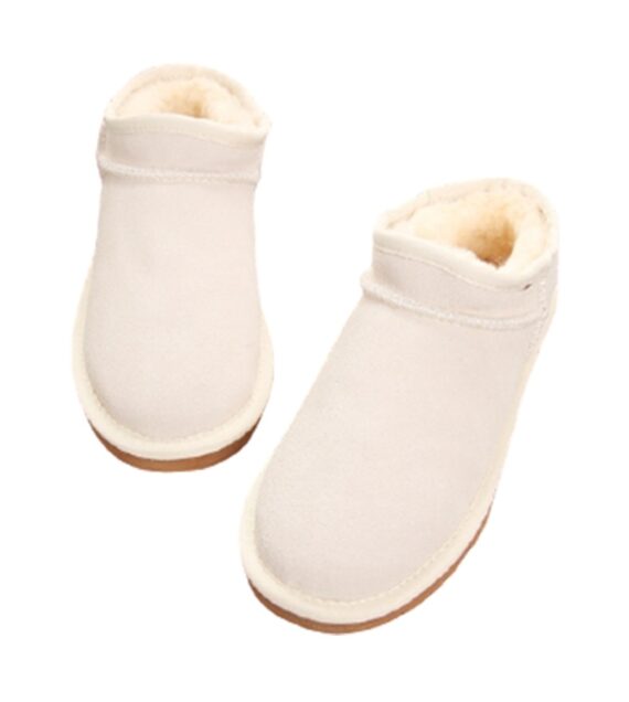 ⁦מגפי האגג דגם מיני נמוך-UGG MINI LOW SLIPPERS⁩ – תמונה ⁦10⁩