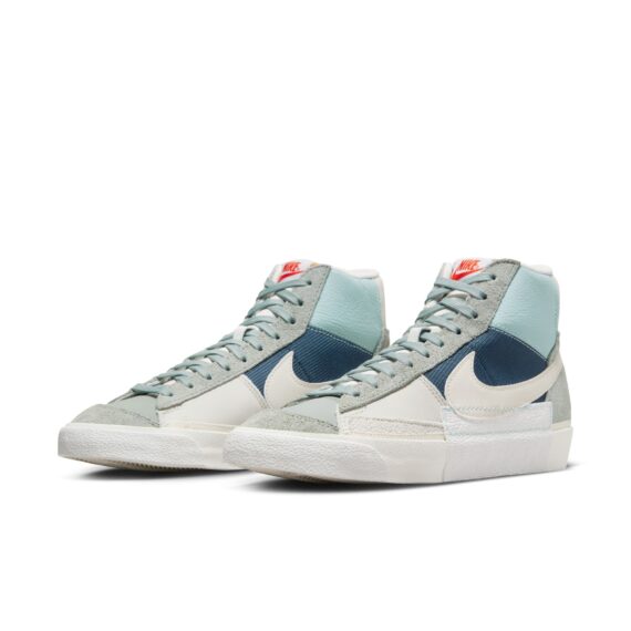 ⁦נייק בלייזר גבוהות- NIKE BLAZER MID '77 MICA GREEN LIGHT BONE⁩ – תמונה ⁦3⁩