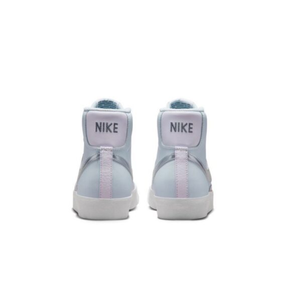 ⁦נייק בלייזר גבוהות- NIKE BLAZER MID '77 VINTAGE WHITE LIGHT BLUE⁩ – תמונה ⁦2⁩