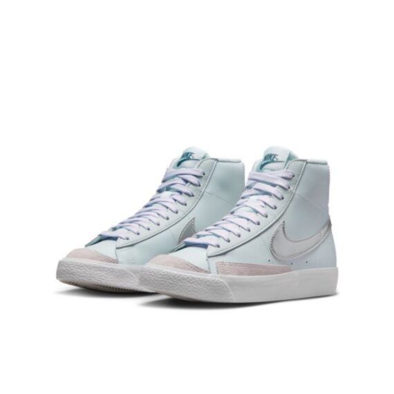 ⁦נייק בלייזר גבוהות- NIKE BLAZER MID '77 VINTAGE WHITE LIGHT BLUE⁩ – תמונה ⁦3⁩