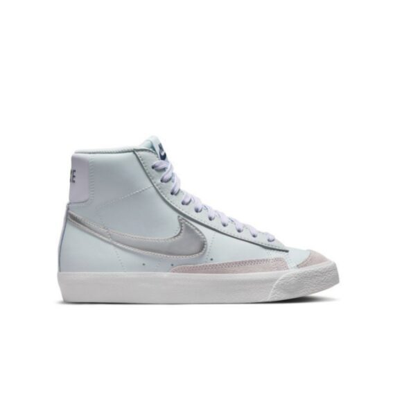 נייק בלייזר גבוהות- NIKE BLAZER MID '77 VINTAGE WHITE LIGHT BLUE