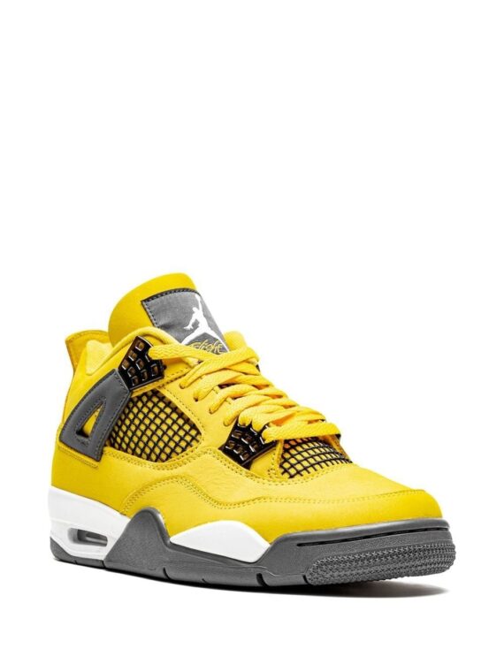 ⁦NIKE Air Jordan 4 Retro "Lightning 2021" sneakers⁩ – תמונה ⁦2⁩