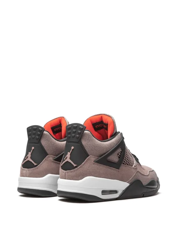 ⁦NIKE Air Jordan 4 Retro "Taupe Haze" sneakers⁩ – תמונה ⁦3⁩