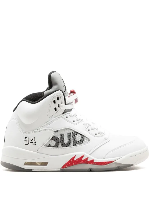 NIKE x Supreme Air Jordan 5 Retro sneakers