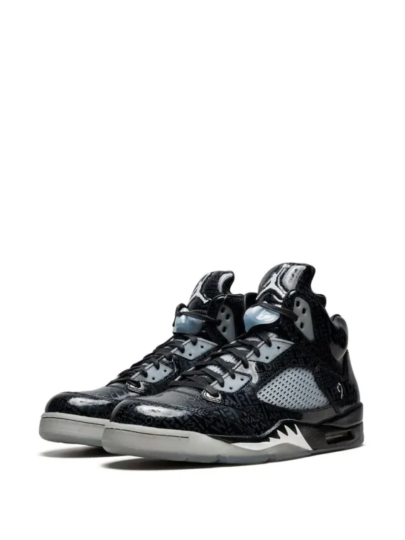 ⁦NIKE x Doernbecher Air Jordan 5 Retro sneakers⁩ – תמונה ⁦2⁩