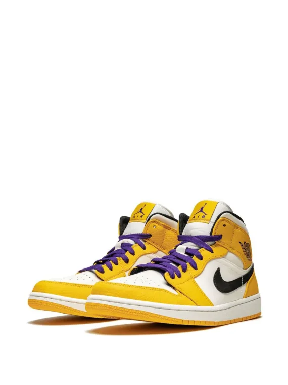 ⁦NIKE Air Jordan 1 Mid SE "Lakers" sneakers⁩ – תמונה ⁦2⁩