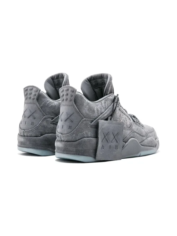 ⁦NIKEx Kaws Air Jordan 4 Retro sneakers⁩ – תמונה ⁦3⁩