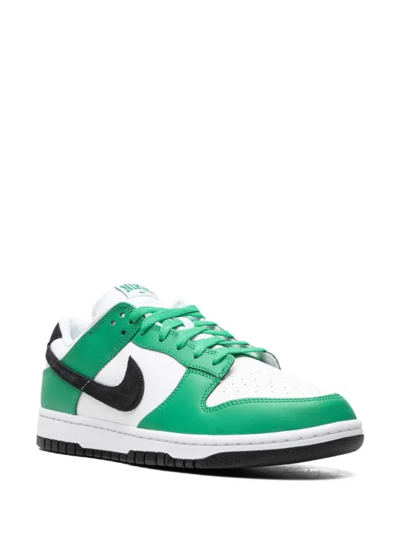 ⁦NIKE Dunk Low "Celtics" sneakers⁩ – תמונה ⁦2⁩