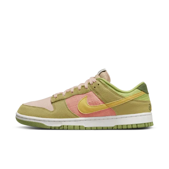 NIKE DUNK LOW RETRO SE NEXT NATURE - MEN'S