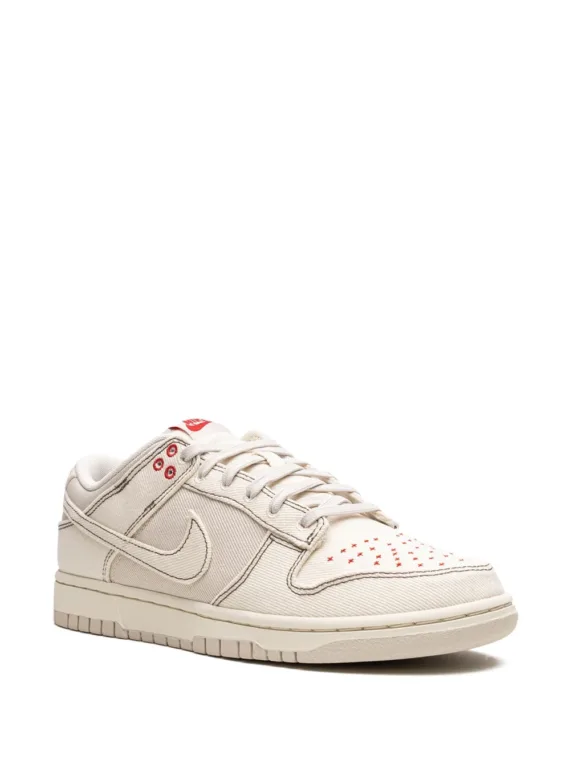 ⁦NIKE Dunk Low Shashiko "Light ewood Brown" sneakers⁩ – תמונה ⁦2⁩