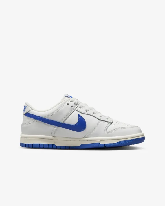 NIKE Dunk Low Older Kids' Shoes