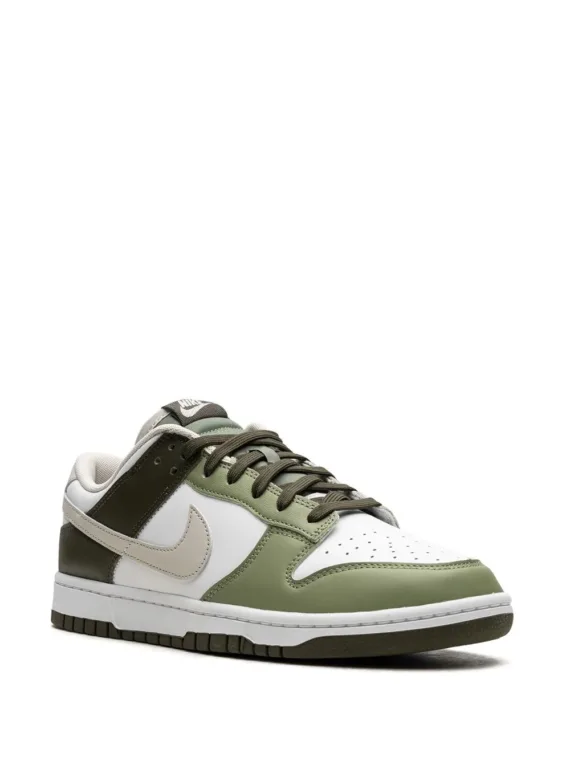 ⁦NIKE Dunk Low "Oil Green" sneakers⁩ – תמונה ⁦2⁩