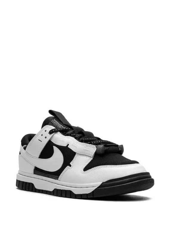 ⁦NIKE Air Dunk Low Remastered "Reverse Panda" sneakers⁩ – תמונה ⁦2⁩