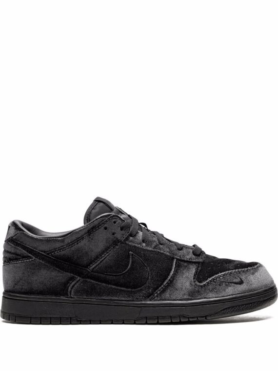 NIKE x Dover Street Market Dunk Low "Triple Black Velvet" sneakers