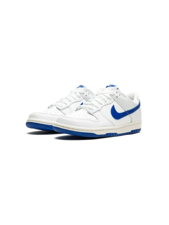 ⁦NIKE Dunk Low "Summit White Hyper Royal" sneakers⁩ – תמונה ⁦2⁩