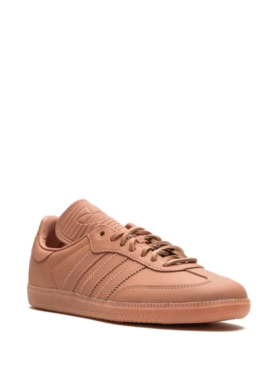 ⁦נעלי אדידס סמבה- x Pharrell Humanrace Humanrace Samba "Terracotta" sneakers⁩ – תמונה ⁦2⁩