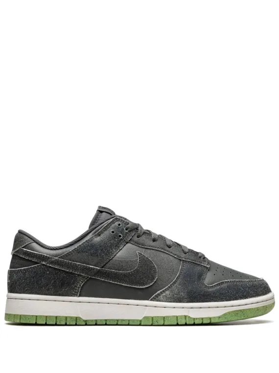 NIKE Dunk Low Retro PRM "Halloween 2022" sneakers