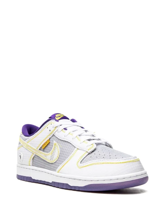 ⁦NIKE x Union Dunk Low "Passport Pack Court Purple" sneakers⁩ – תמונה ⁦2⁩