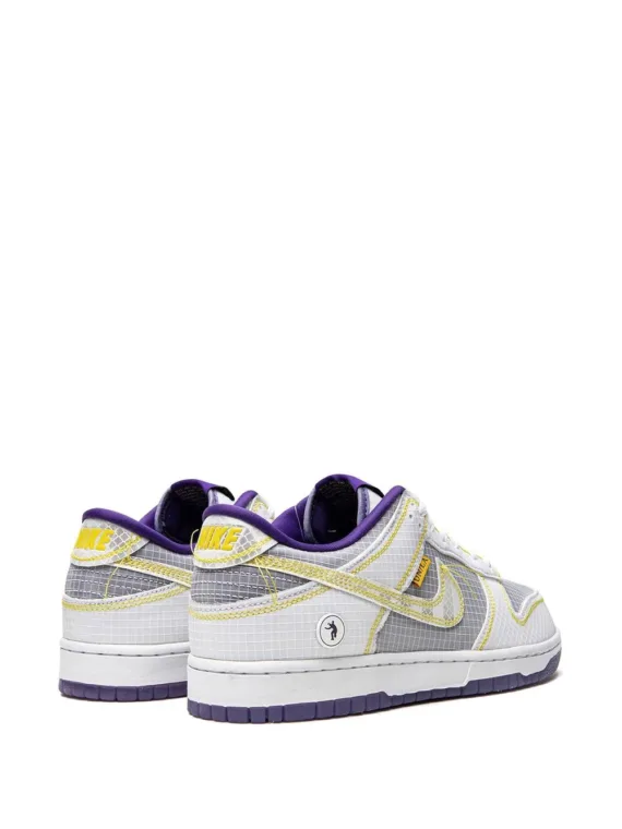 ⁦NIKE x Union Dunk Low "Passport Pack Court Purple" sneakers⁩ – תמונה ⁦3⁩