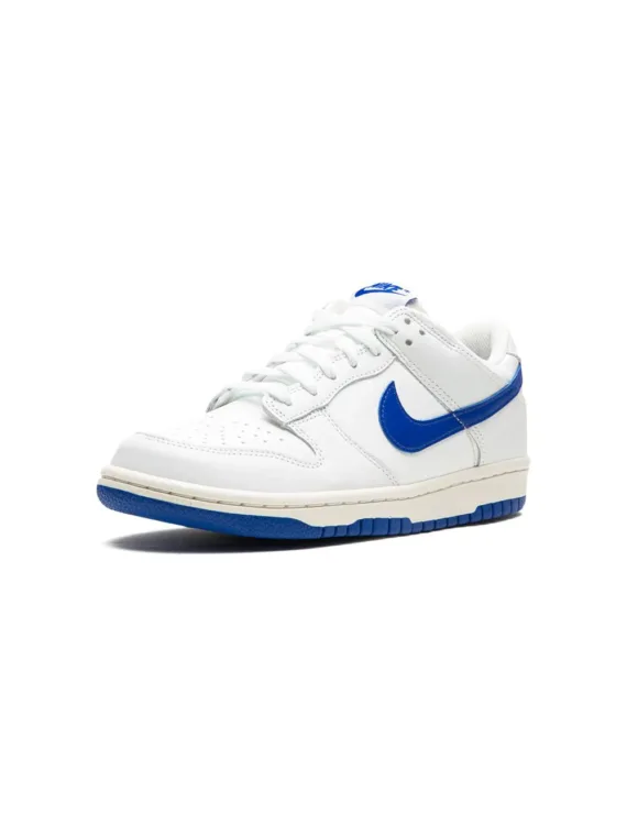 ⁦NIKE Dunk Low "Summit White Hyper Royal" sneakers⁩ – תמונה ⁦5⁩