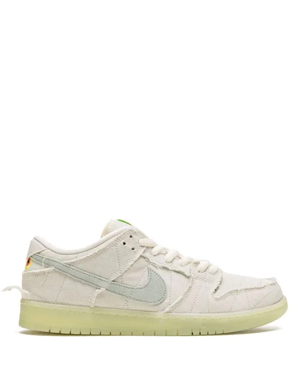 NIKE SB Dunk Low "Mummy" sneakers