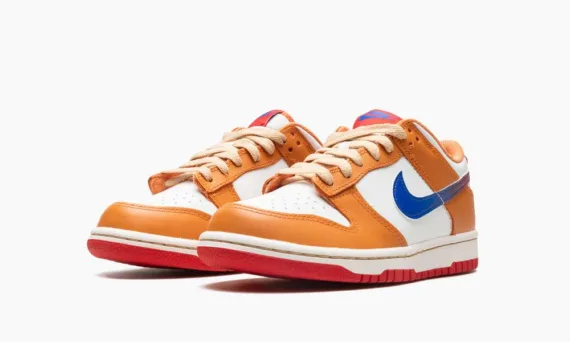 ⁦NIKE Dunk Low GS "Hot Curry"⁩ – תמונה ⁦2⁩