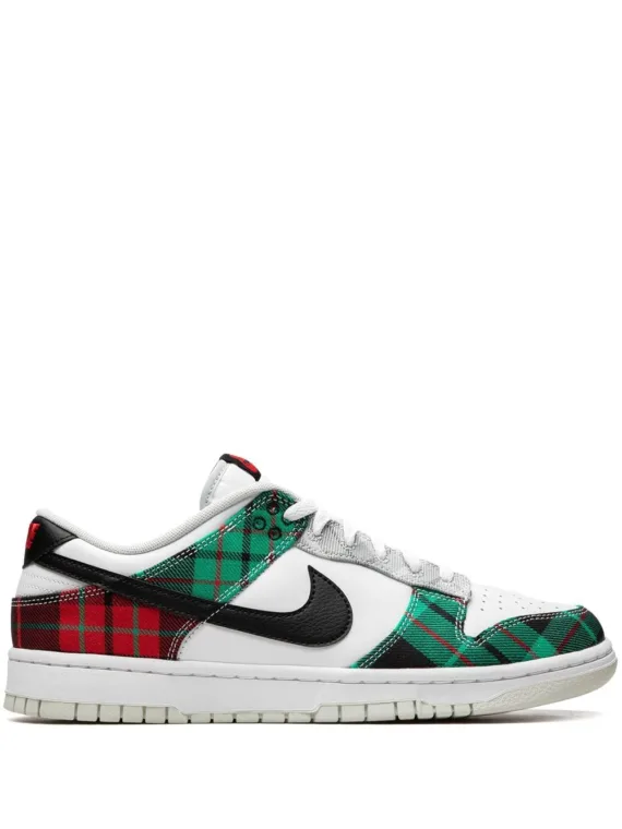 NIKE Dunk Low "Tartan Plaid" sneakers