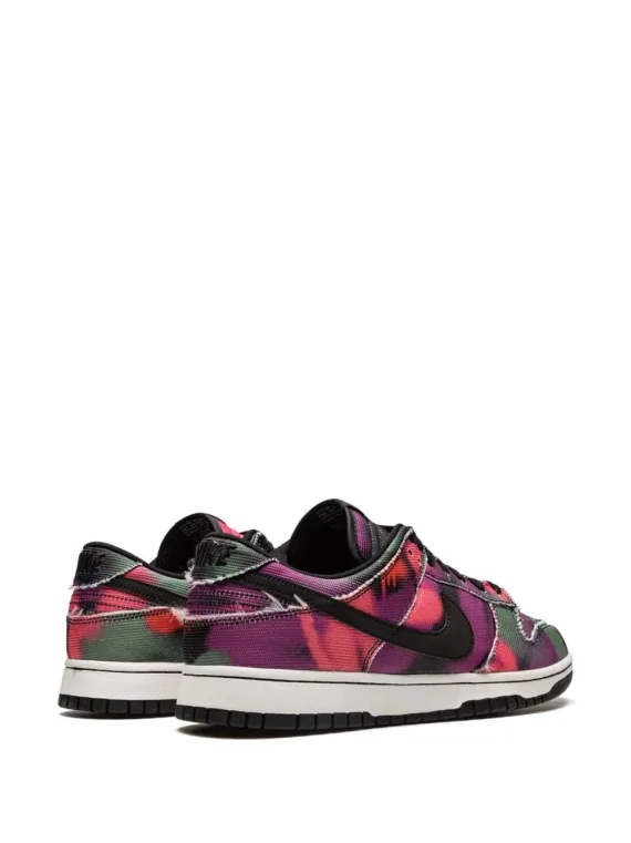 ⁦NIKE Dunk Low Retro Premium "Graffiti" sneakers⁩ – תמונה ⁦3⁩