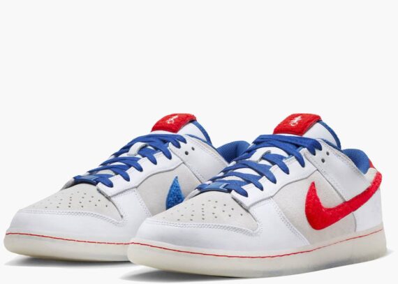 ⁦NIKE Dunk Low Retro PRM Year of the Rabbit White Crimson Varsity Royal⁩ – תמונה ⁦3⁩