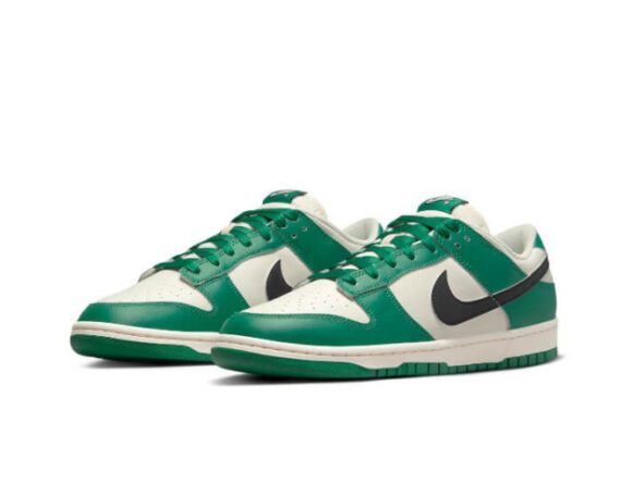 ⁦NIKE Dunk Low SE Lottery Green Pale Ivory⁩ – תמונה ⁦2⁩