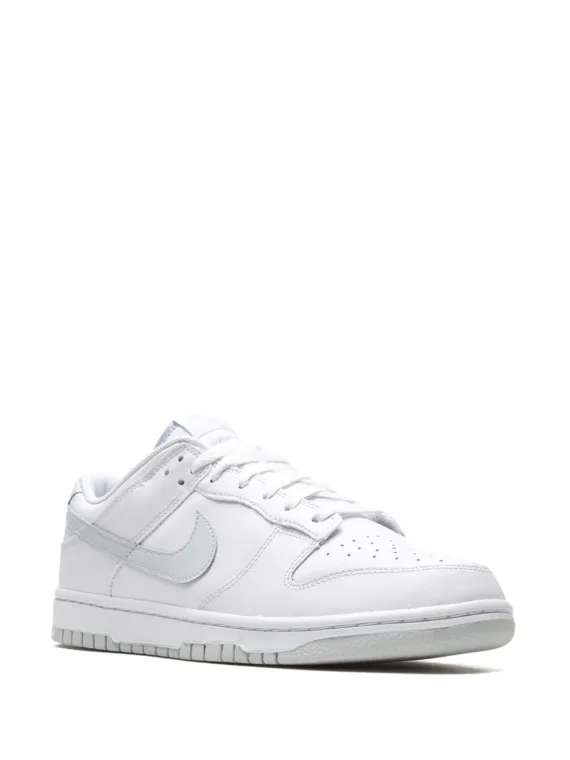 ⁦NIKE Dunk Low Retro "White/Platinum" sneakers⁩ – תמונה ⁦2⁩