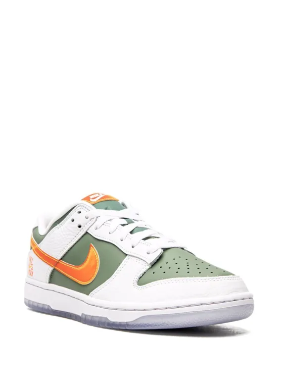 ⁦NIKE Dunk Low "NY vs NY" sneakers⁩ – תמונה ⁦2⁩