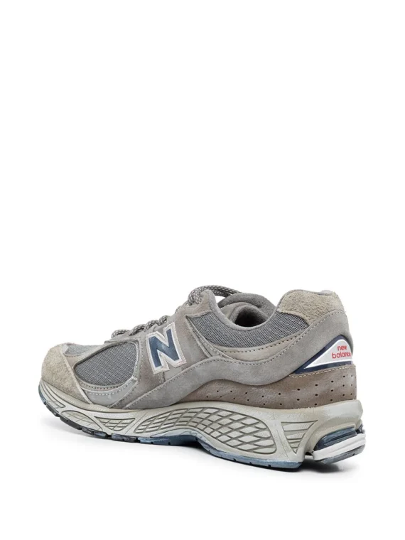 ⁦ניו באלאנס - New Balance 2002 R Grey Pouch sneakers⁩ – תמונה ⁦2⁩