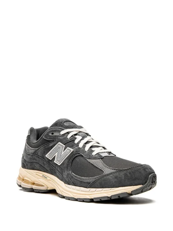 ⁦ניו באלאנס - New Balance 2002 R low-top sneakers⁩ – תמונה ⁦2⁩