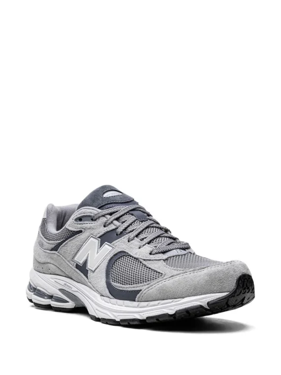 ⁦ניו באלאנס - New Balance 2002 R sneakers⁩ – תמונה ⁦2⁩