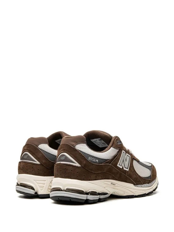 ⁦ניו באלאנס - New Balance 2002 R Brown/Beige sneakers⁩ – תמונה ⁦2⁩