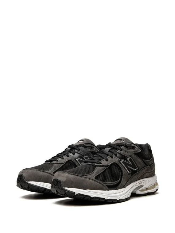 ⁦ניו באלאנס - New Balance 2002 Dark Grey sneakers⁩ – תמונה ⁦5⁩