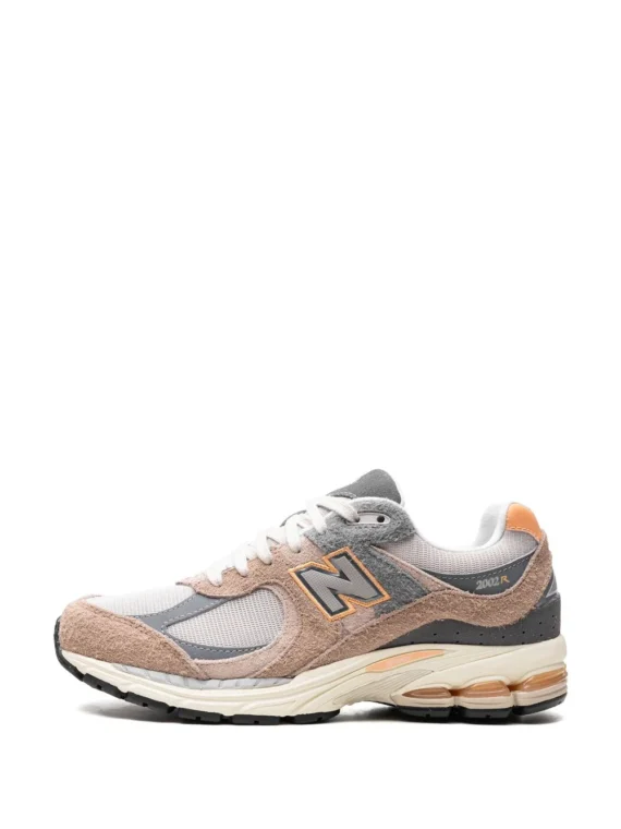 ⁦ניו באלאנס - New Balance 2002 R low-top sneakers⁩ – תמונה ⁦5⁩