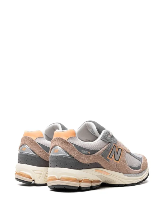 ⁦ניו באלאנס - New Balance 2002 R low-top sneakers⁩ – תמונה ⁦3⁩