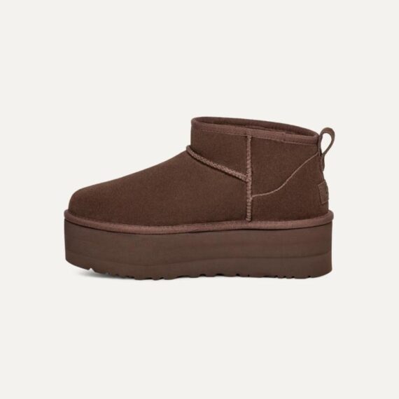 ⁦Women's Classic Ultra Mini Platform Boot⁩ – תמונה ⁦5⁩