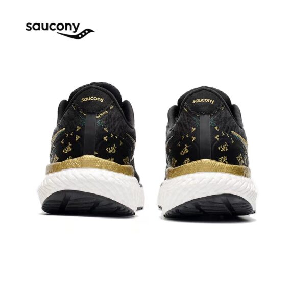 ⁦נעלי סאקוני - Saucony Triumph Black White⁩ – תמונה ⁦4⁩