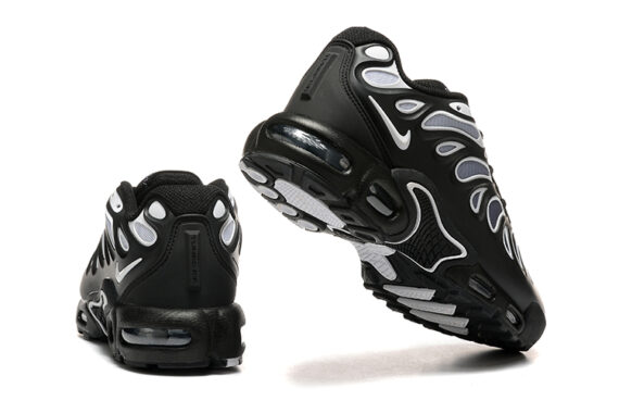 ⁦נעלי נייק- NIKE AIR MAX PLUS DRIFT Black White⁩ – תמונה ⁦2⁩