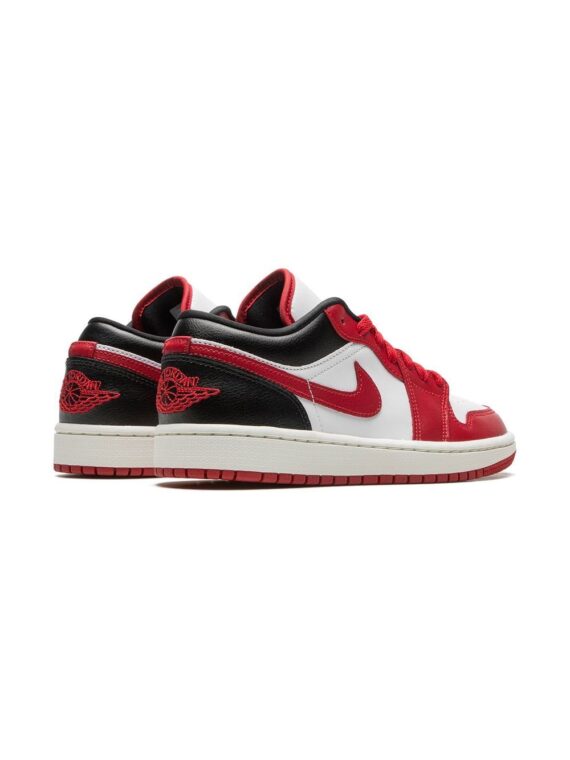 ⁦נייק ג'ורדן -NIKE AIR JORDAN 1 LOW - Reverse Black Toe⁩ – תמונה ⁦3⁩