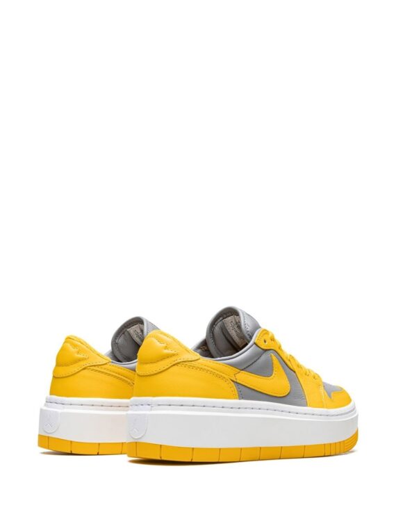 ⁦נייק ג'ורדן -NIKE AIR JORDAN 1 LOW - Varsity Maize⁩ – תמונה ⁦3⁩