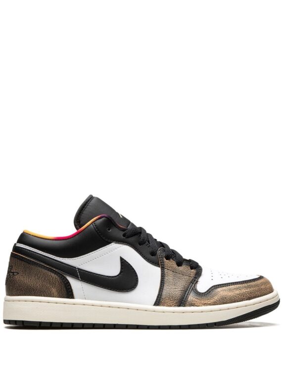 נייק ג'ורדן -NIKE AIR JORDAN 1 LOW - Wear-Away