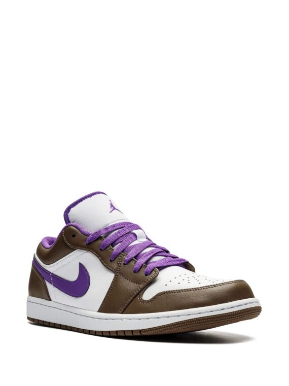 ⁦נייק ג'ורדן -NIKE AIR JORDAN 1 LOW - Purple Mocha⁩ – תמונה ⁦2⁩