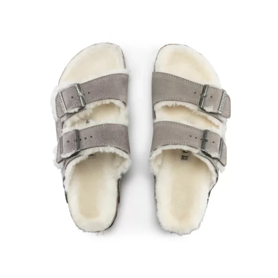 ⁦כפכפי בירקנשטוק | Birkenstock Arizona fur Gray⁩ – תמונה ⁦3⁩