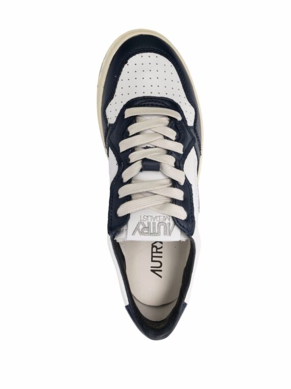 ⁦סניקרס - AUTRY Medalist Sneakers Blue/white⁩ – תמונה ⁦4⁩