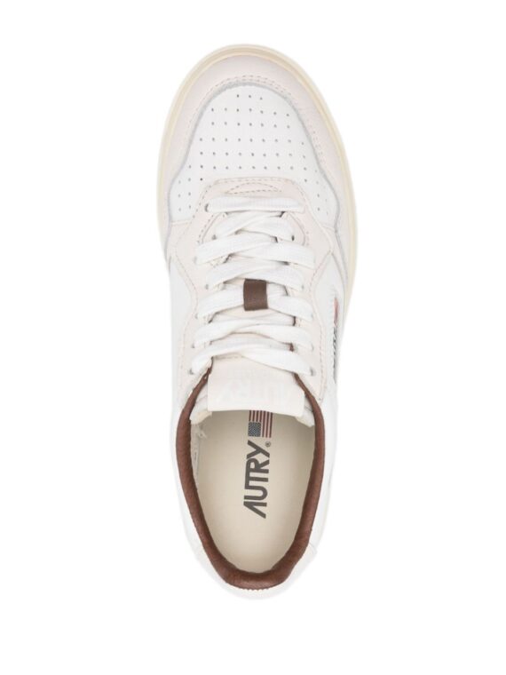 ⁦סניקרס - AUTRY Medalist Sneakers White⁩ – תמונה ⁦4⁩